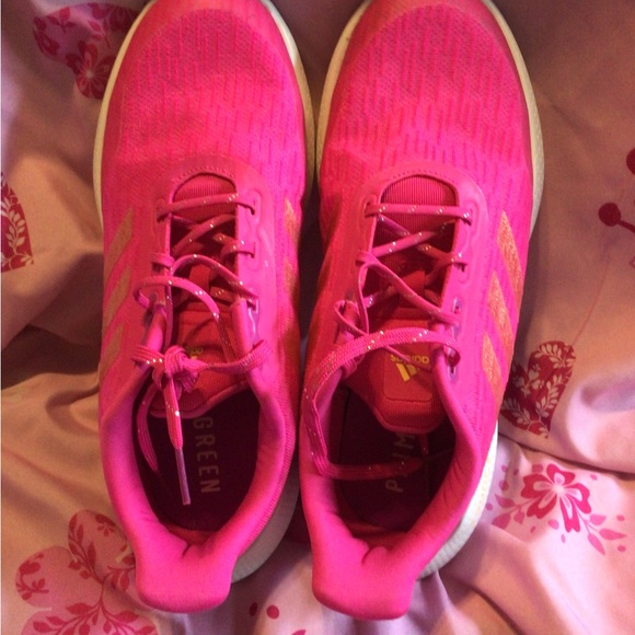 Big kid Adidas worn once - Picture 3 of 4